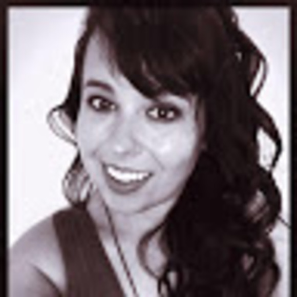 Meet your Posher, Carly - Picture 1 of 1